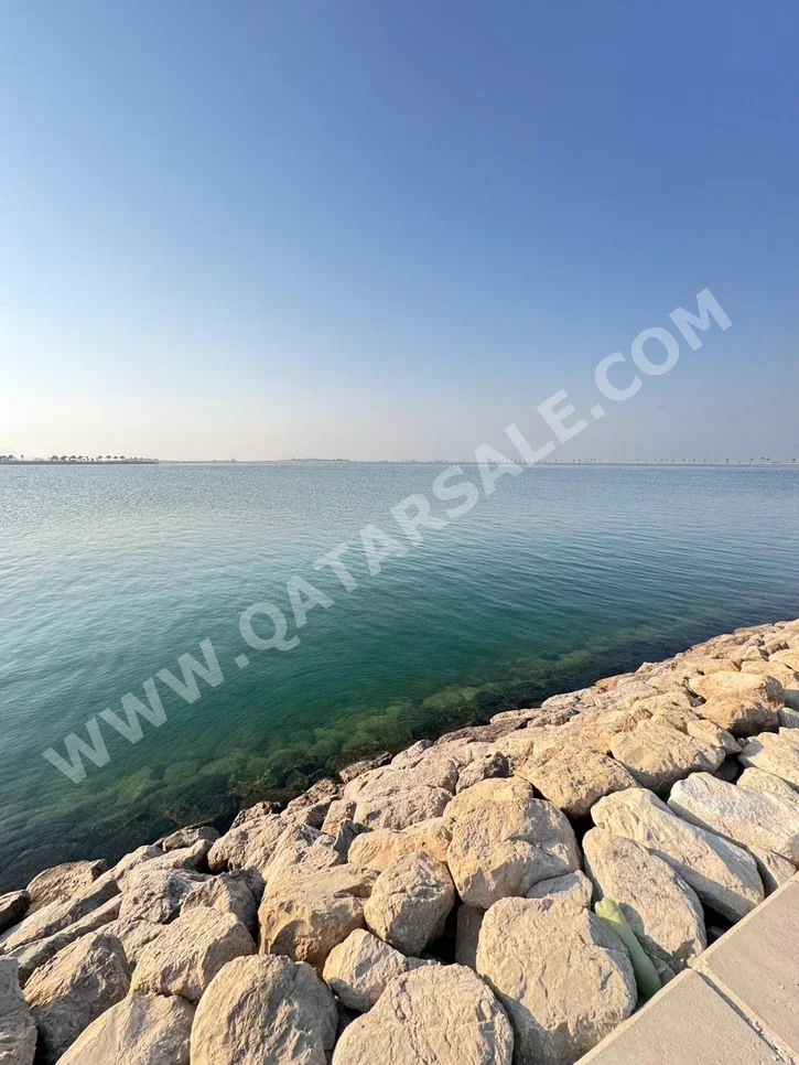 اراضي للبيع في لوسيل  – جزيرة قطيفان الشمالية  -المساحة 1,000 متر مربع