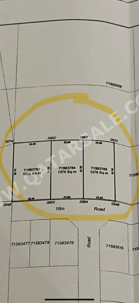 اراضي للبيع في أم صلال  – أم عبيرية  -المساحة 1,270 متر مربع
