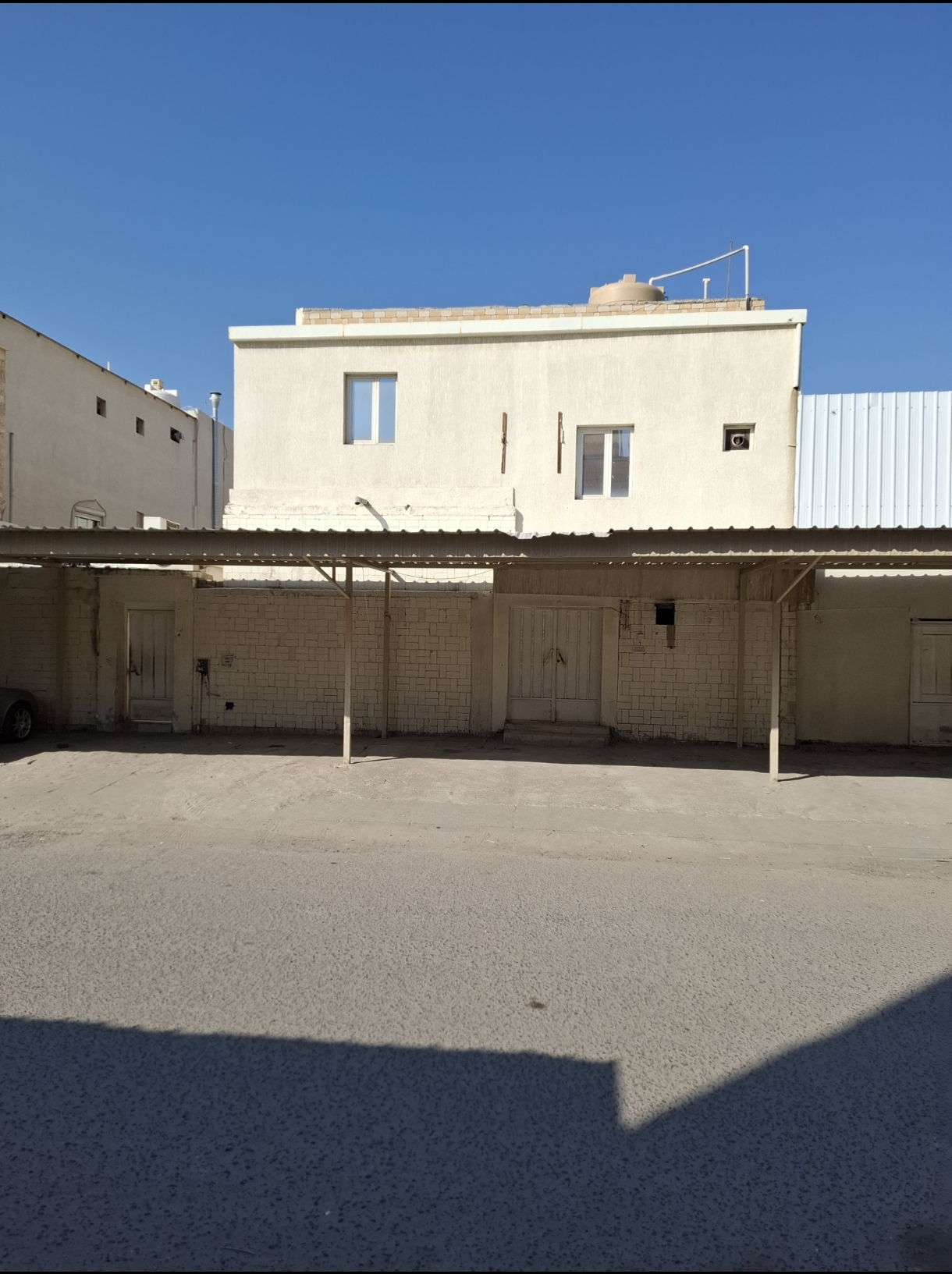 بيت قديم للبيع فى الفحيحيل بيت قديم للبيع فى الفحيحيل