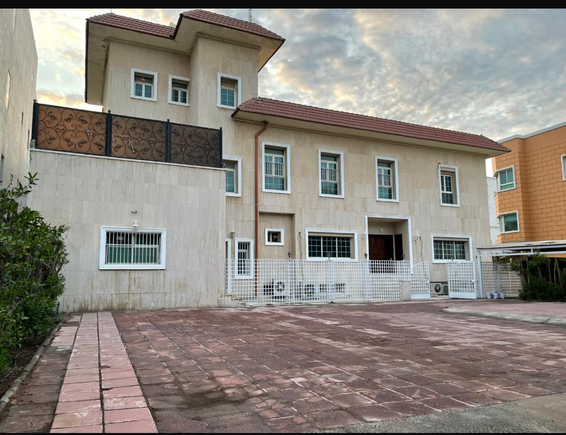 فيلا للبيع فى السره تسليم فورى فيلا للبيع فى السره تسليم فورى