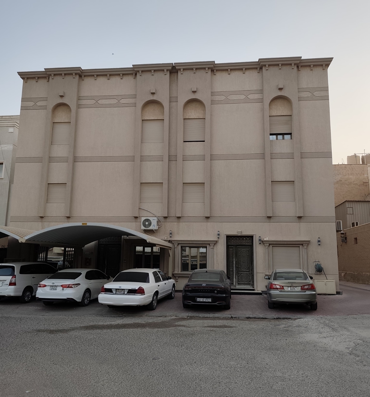 للبيع بيت فى أم الهيمان شارع وسكة للبيع بيت فى أم الهيمان شارع وسكة