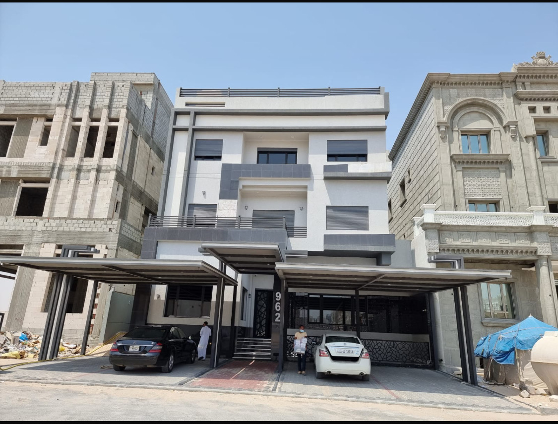 للبيع فيلا فى غرب عبدالله المبارك قطعة 5 للبيع فيلا فى غرب عبدالله المبارك قطعة 5