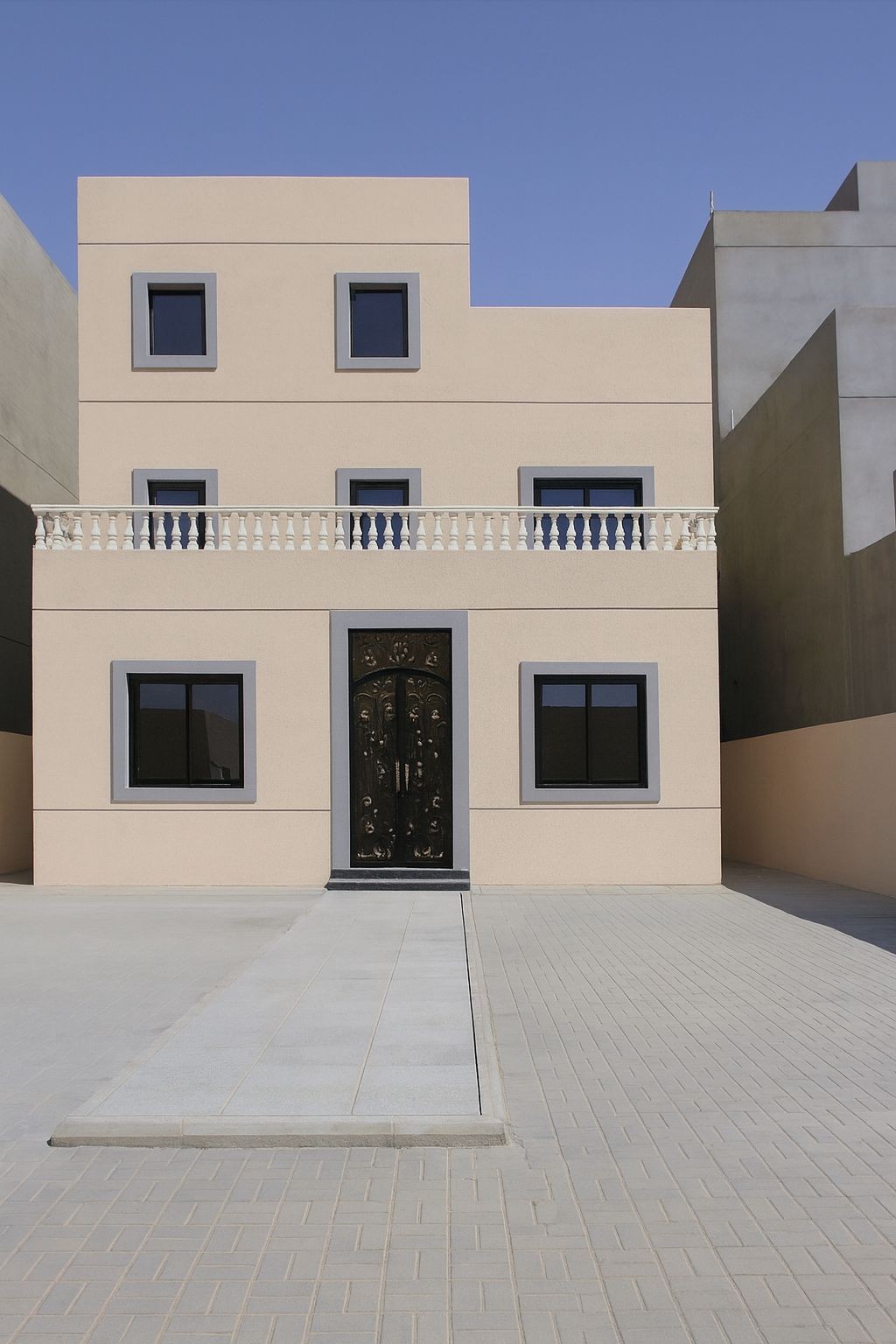 للبيع فيلا فى مدينة المطلاع بطن وظهر للبيع فيلا فى مدينة المطلاع بطن وظهر